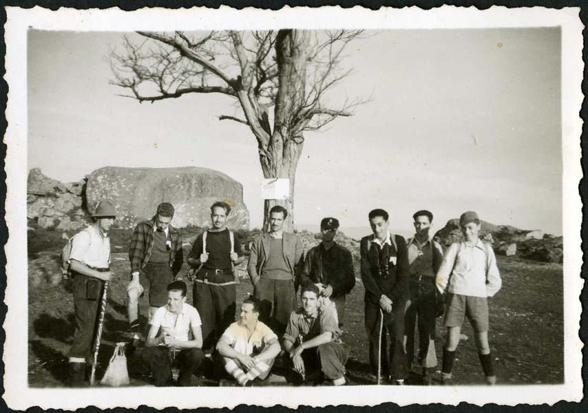 Montañeros en la sierra de A Picoña, 1943