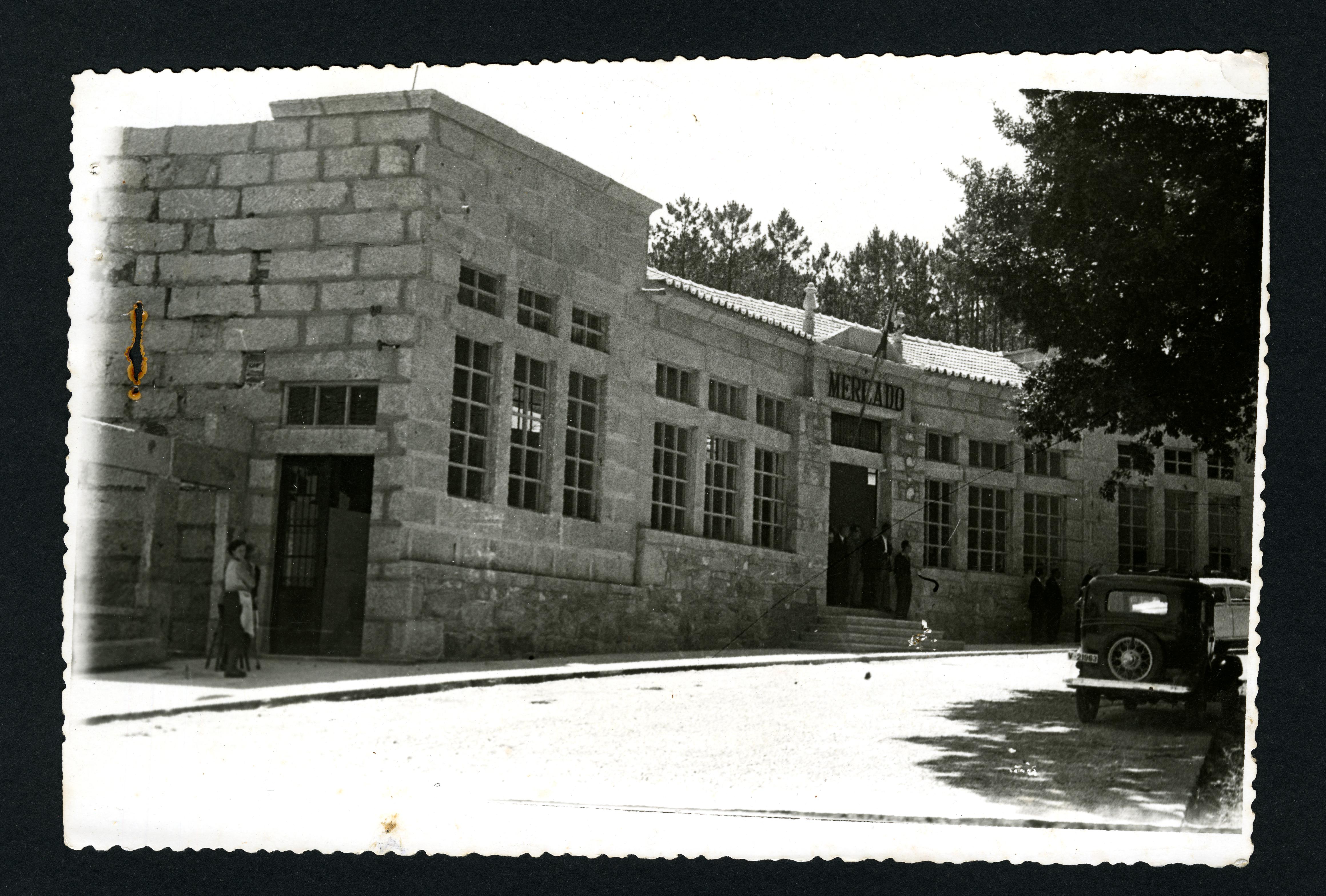 Mercado e matadoiro de Saiáns, Moraña, 1956-57