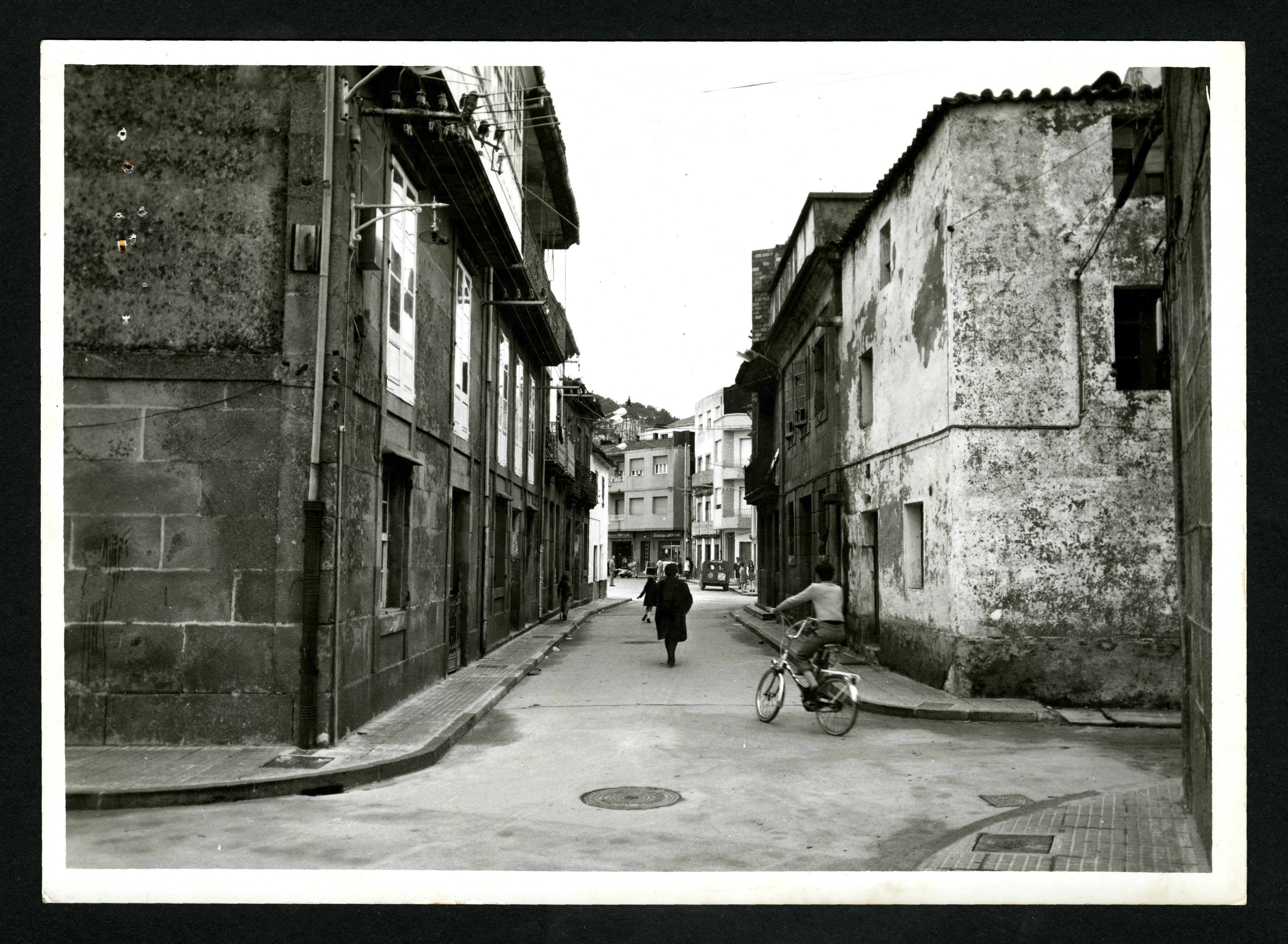 Obras na rúa Luchana, Carril, Vilagarcía de Arousa, 1972