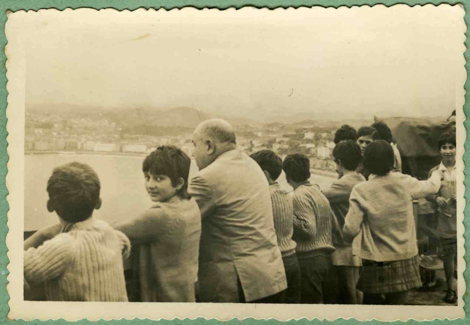 Viaxe dos alumnos do Fogar ó Festival dos Pirineos, 1971