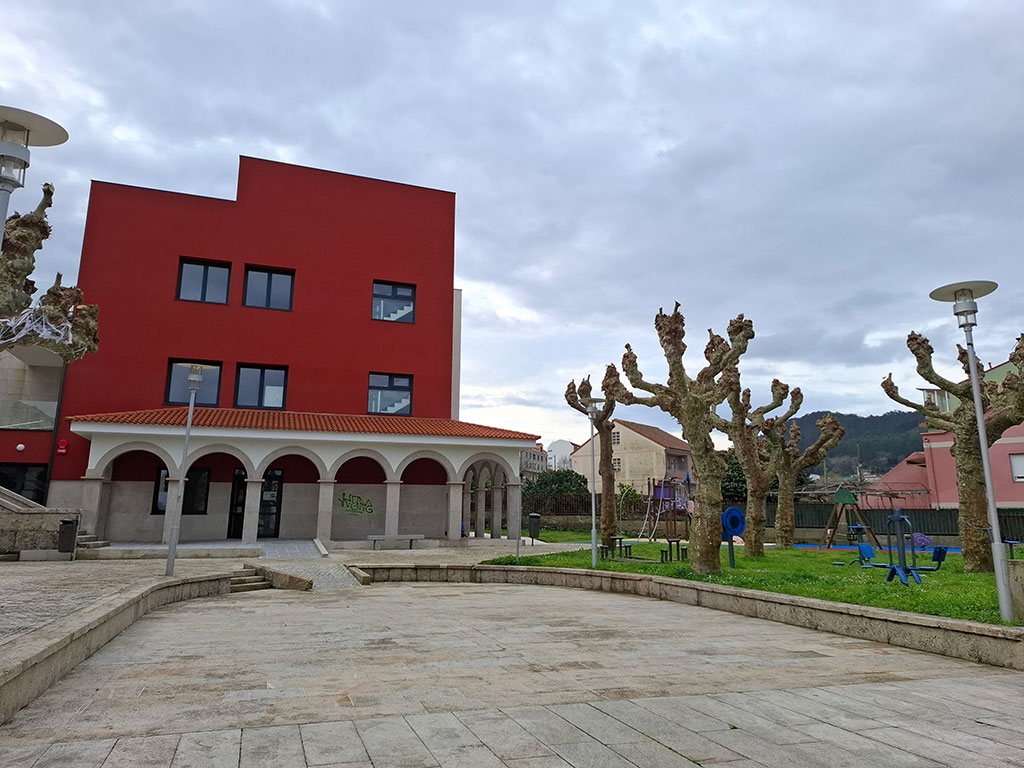 Edificio da Biblioteca Gonzalo Torrente Ballester