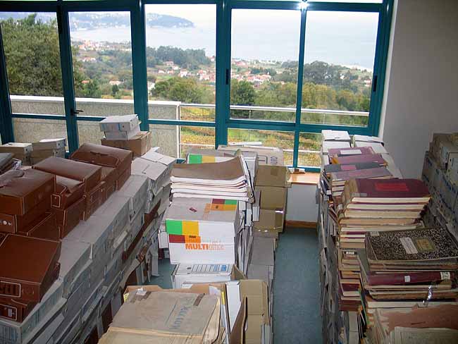 Proceso de traslado ó novo local e reorganización documental (2003-2004)