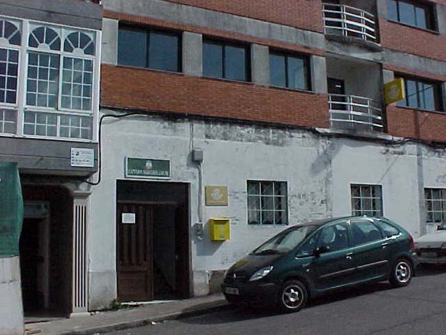 Fachada do local da Irmandade Sindical e Cámara Local Agraria de Roderio